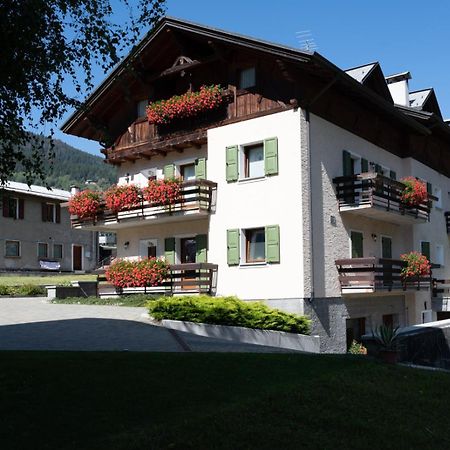 Appartement Casa Le Rondini à Valdisotto Extérieur photo