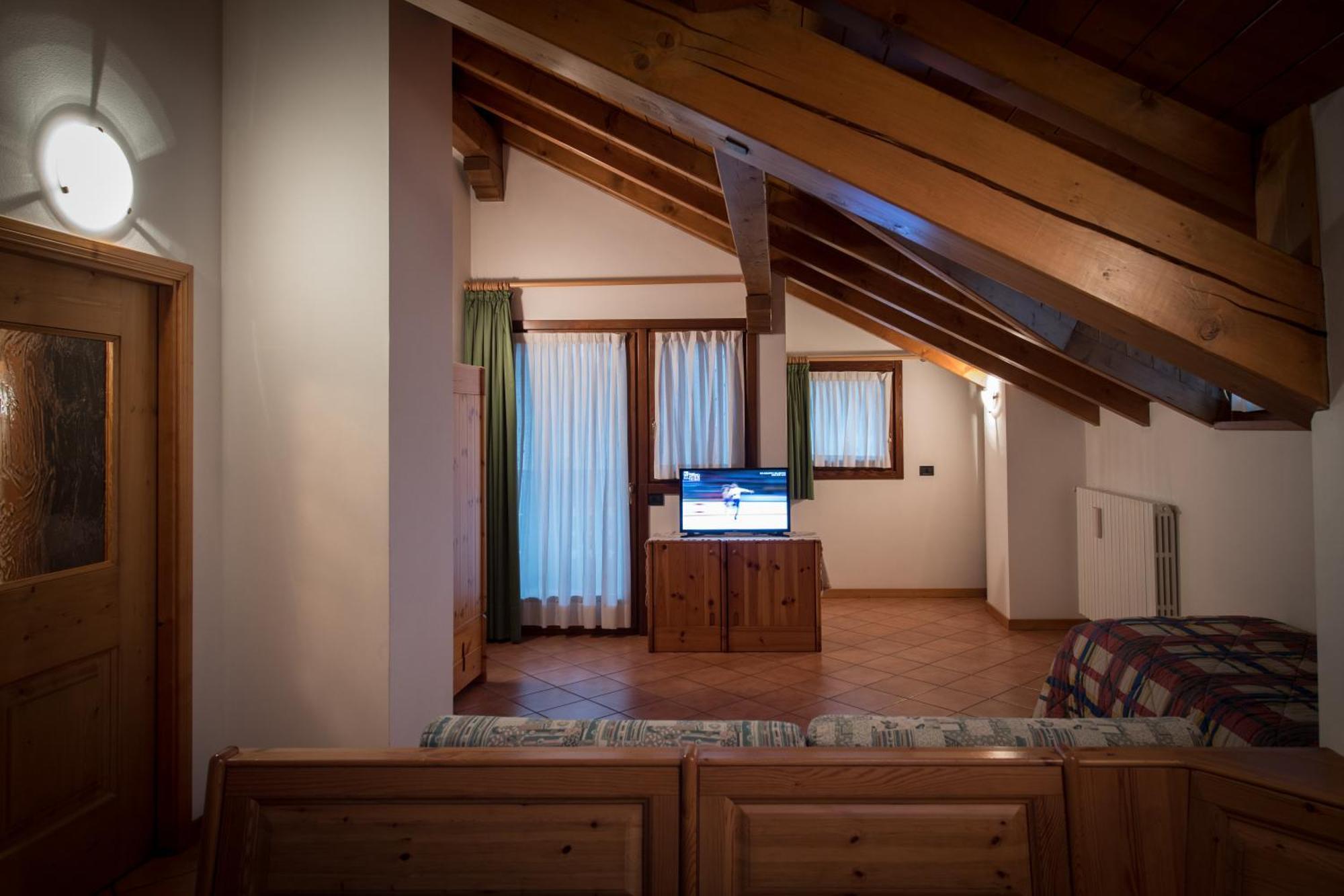 Appartement Casa Le Rondini à Valdisotto Extérieur photo